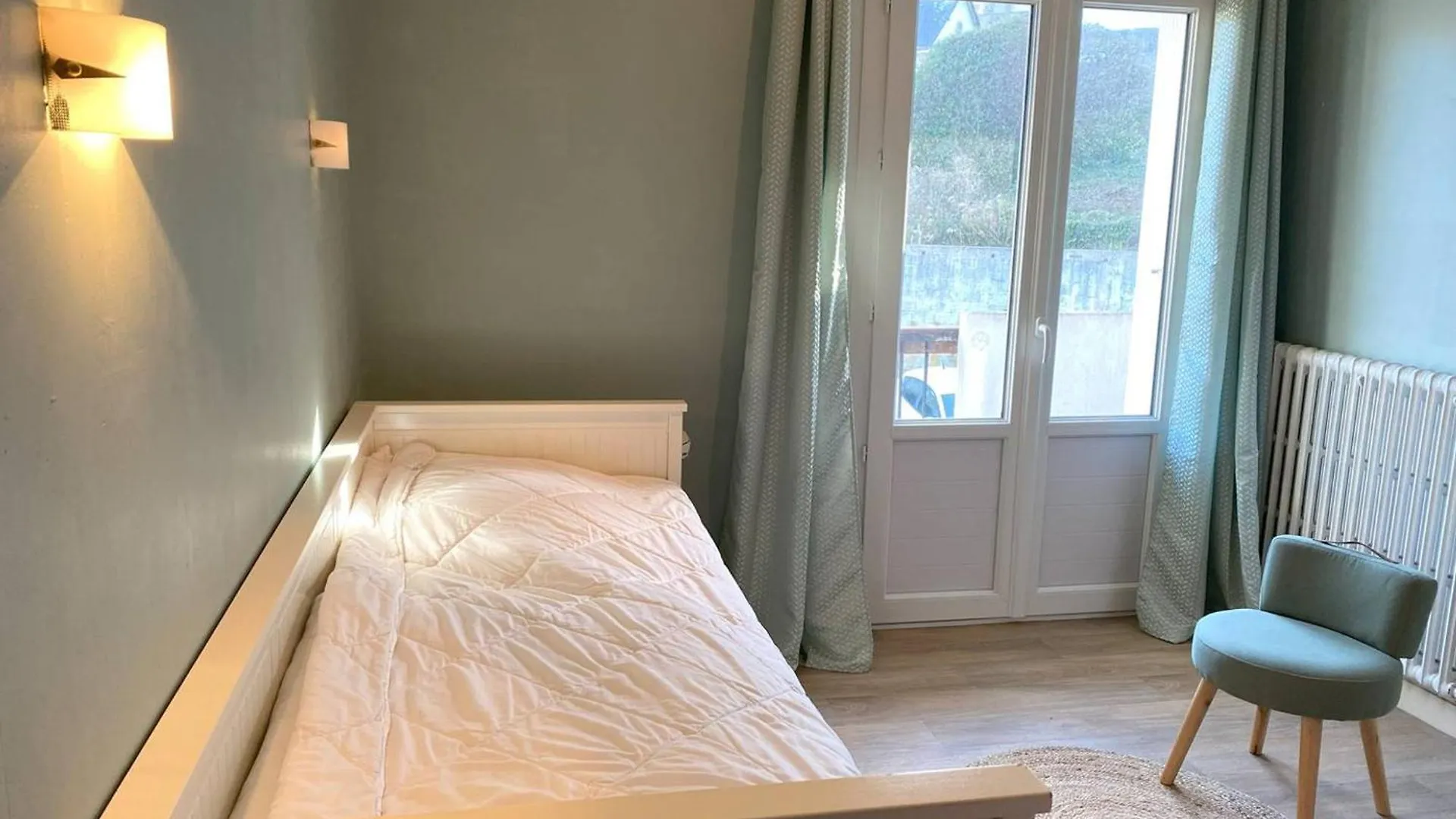 Appartement 2 Chambres Avec Vue Sur Mer Et Parking A Perros-Guirec - Fr-1-368-154 France